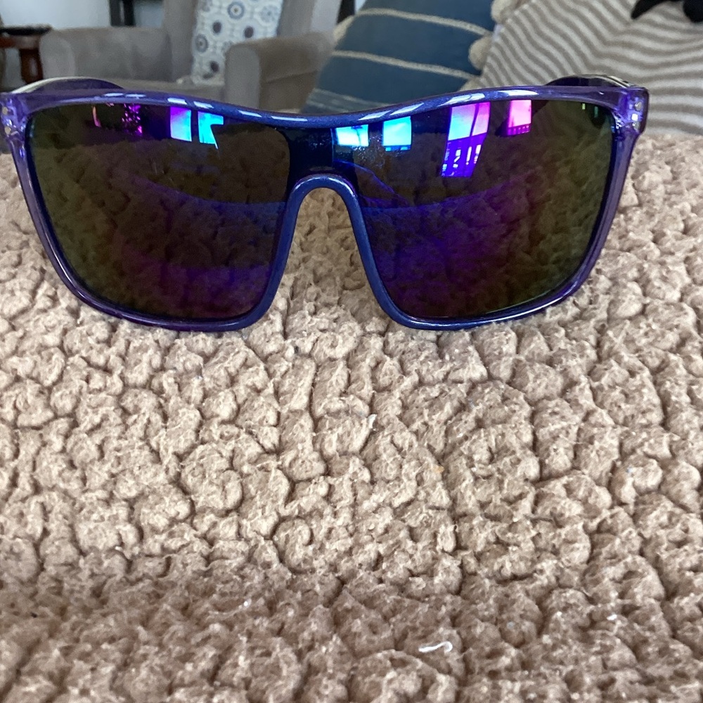 Hurley Purple Polarized Sunglasses
